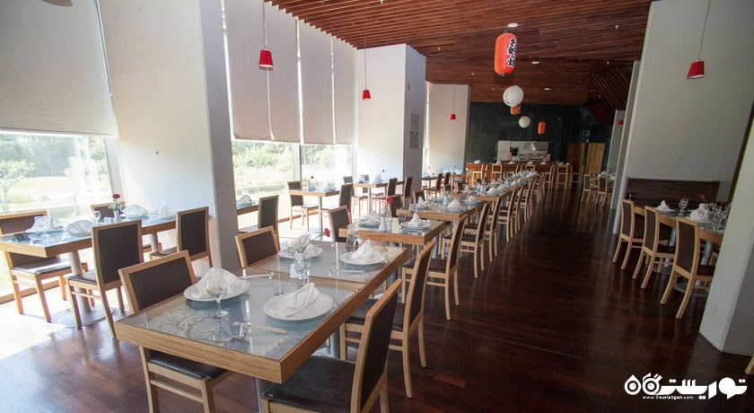 رستوران هتل کروان سرای لارا